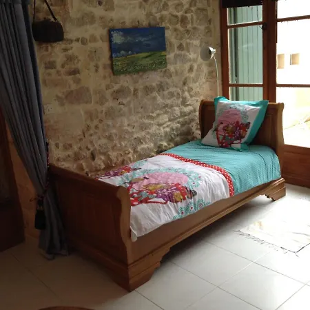 La Voute De Lapparan Bed & Breakfast *